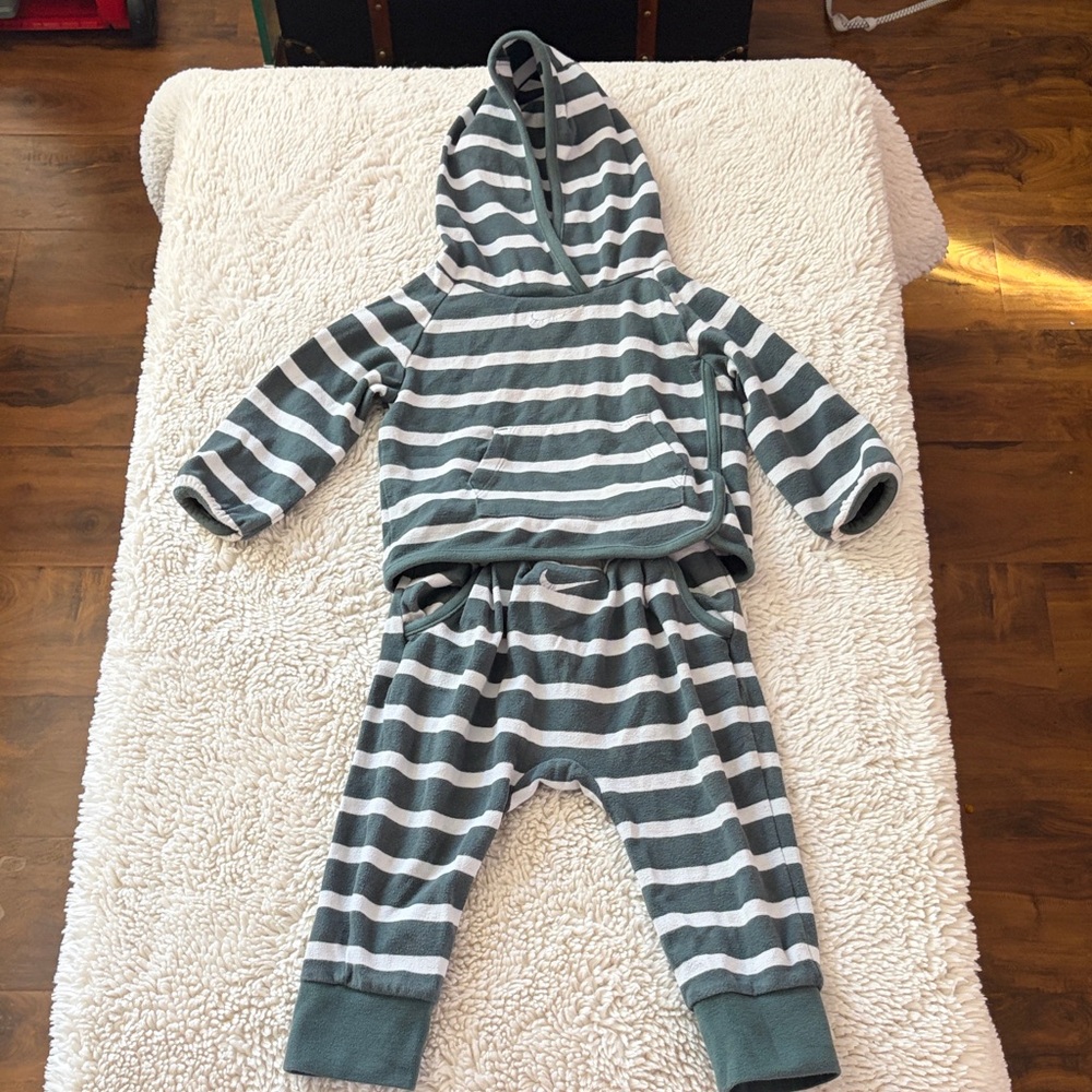 Nike Striped Hooded Baby Outfit